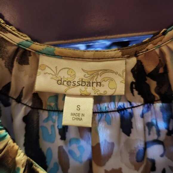 Sleeveless Ruffles Accent Like Silk Material Top Ladies Size Small - Picture 4 of 4